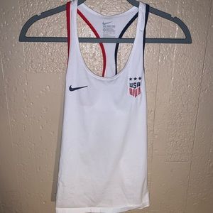 Nike women’s USA soccer white tank top (xs)